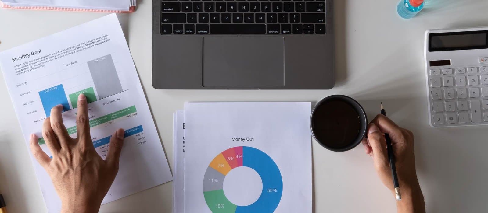 Laptop mit Design Symbolik